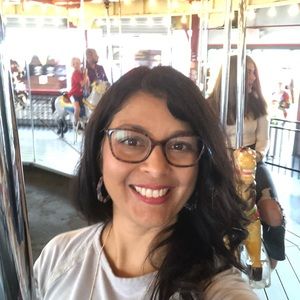 Meet your Posher, Elizabeth